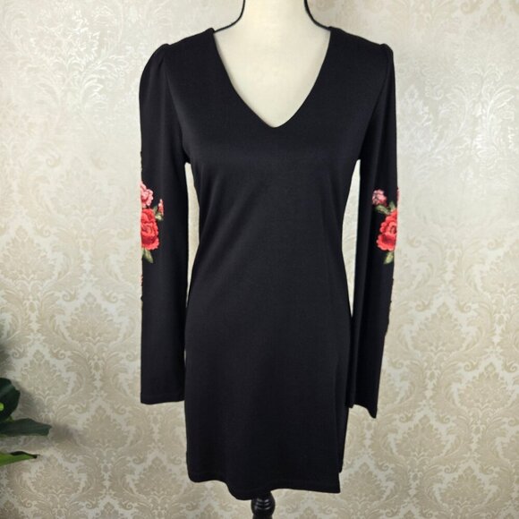 Reserved Size Small Black V-neck Bodycon Dress Rose Embroidered Long Sleeves - Picture 1 of 12